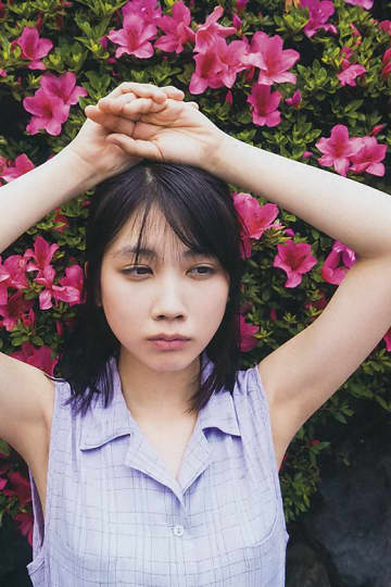 松本穂香　おっぱい