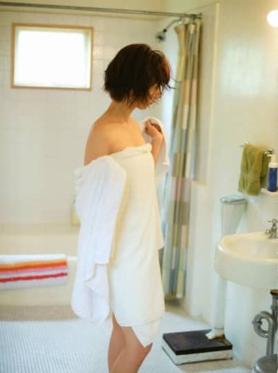 橋本奈々未 おっぱい