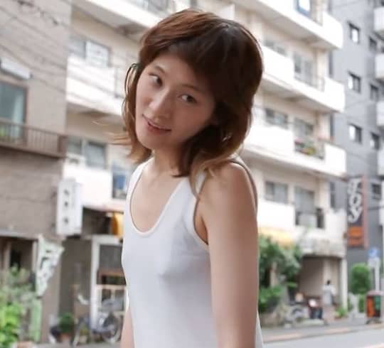 コムアイ 乳首