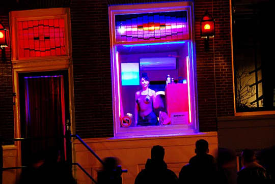 特に客が集まっていた嬢