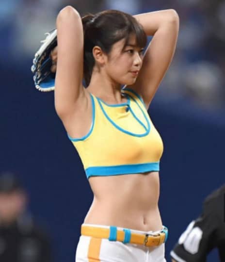 稲村亜美 おっぱい