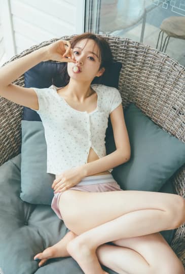 梅澤美波 おっぱい
