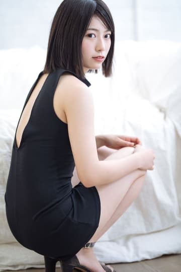 東村芽依 エロ