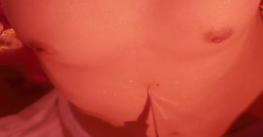清野菜名　おっぱい