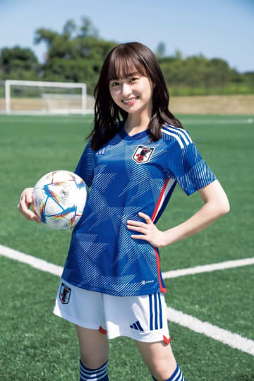影山優佳 エロ