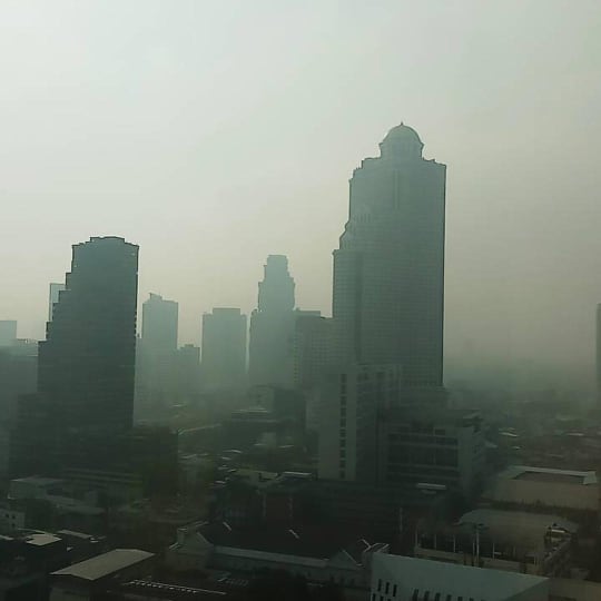 バンコク　大気汚染