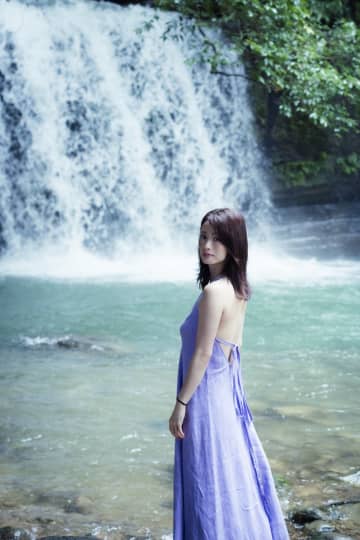  上戸彩 おっぱい
