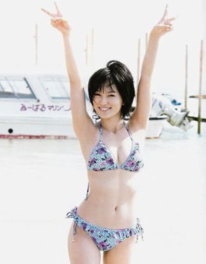 山本彩 おっぱい