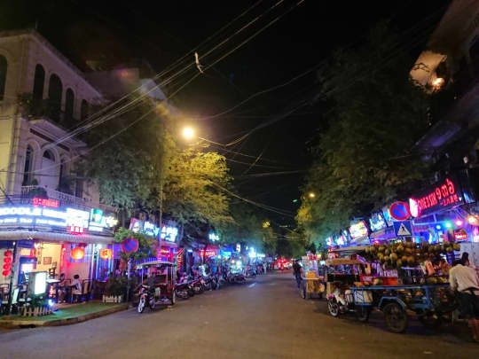 カンボジア 置屋