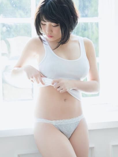根本凪 おっぱい
