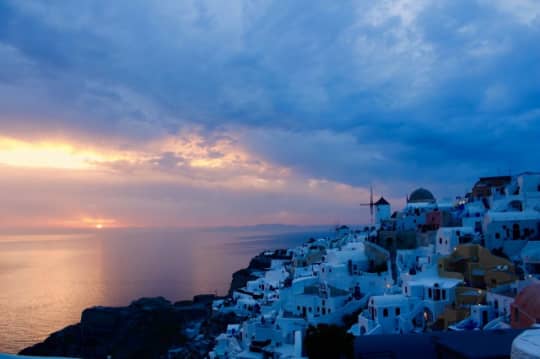 サントリーニ島　イアの古城　夕日