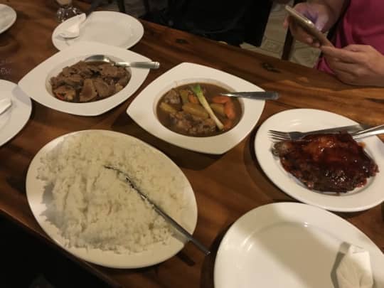 セブ島の屋台の食事