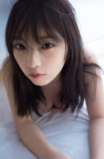 与田祐希 おっぱい