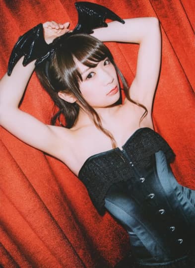 秋元真夏 おっぱい