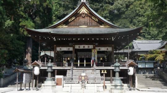 日牟禮八幡宮