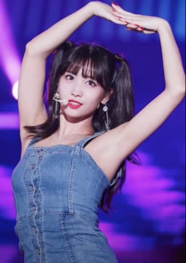 MOMO