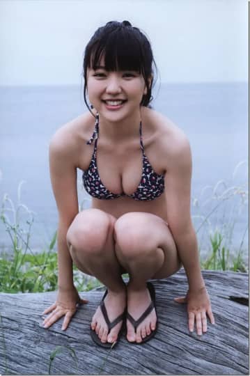 真野恵里菜 おっぱい
