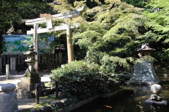 石鎚神社　境内