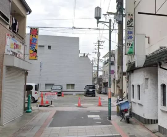 【キューティーハニー】への行き方