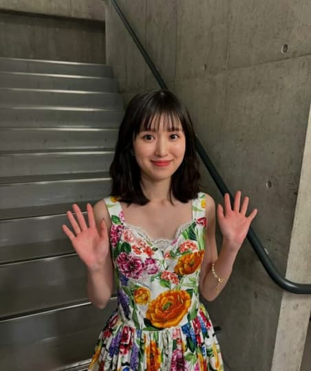 福本莉子 おっぱい