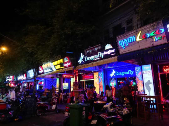 カンボジア 置屋