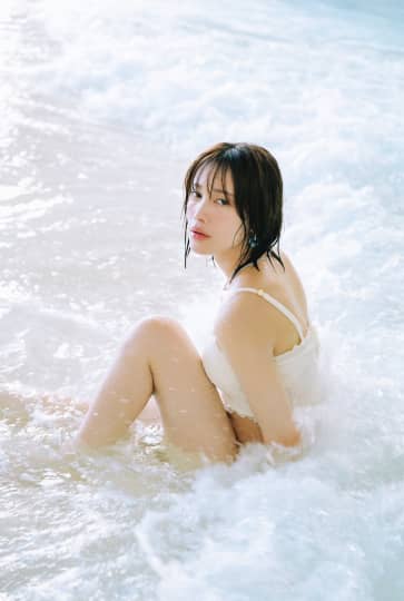 中村ゆりか おっぱい