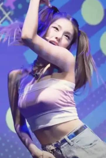 ITZY(イッチ) エロ