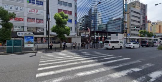 仲見世通り入り口