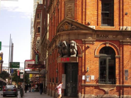 オーストラリア