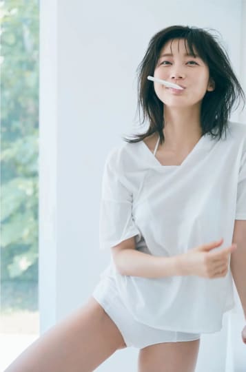 小倉優香 おっぱい