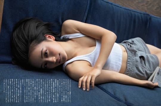 岡田結実のエロいおっぱい(巨乳)画像