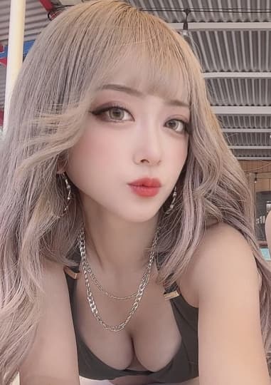 みりちゃむのおっぱい画像