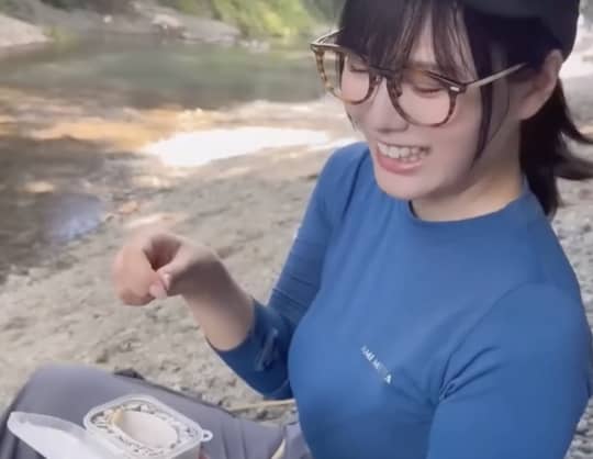 東雲うみ