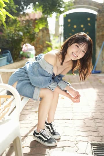 由良ゆら おっぱい