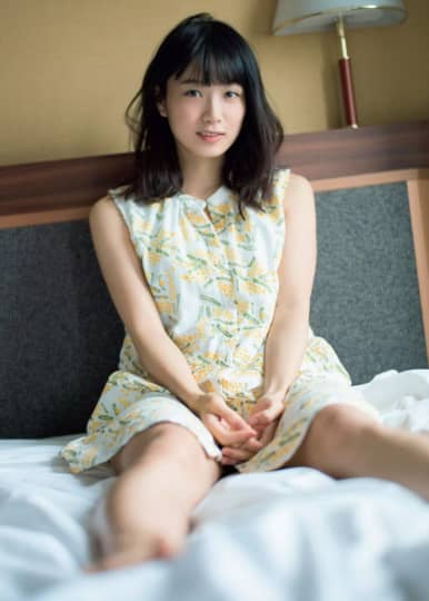 深川麻衣のエロいパンチラ画像