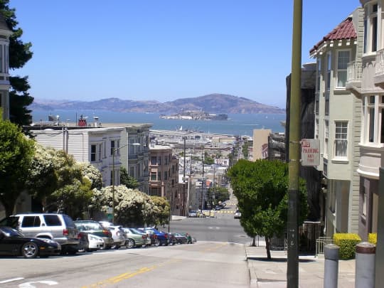 サンフランシスコ市内の坂上からの絶景