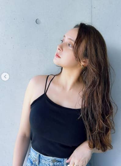 石田ニコル エロ