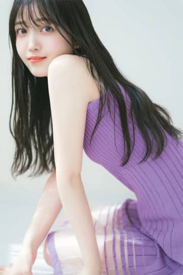 久保史緒里 おっぱい