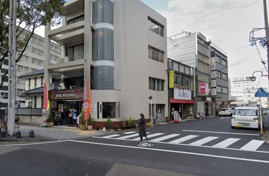 アミューズへの行き方