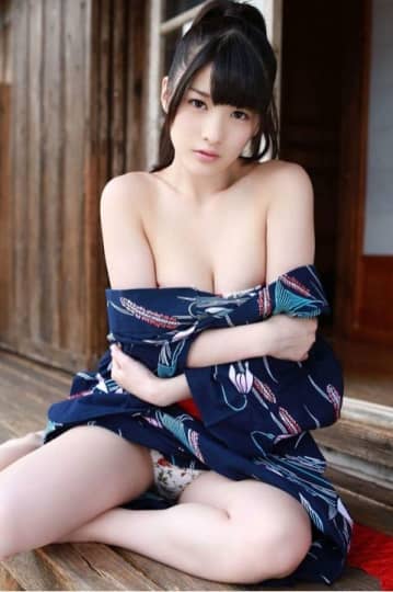 神谷えりな おっぱい