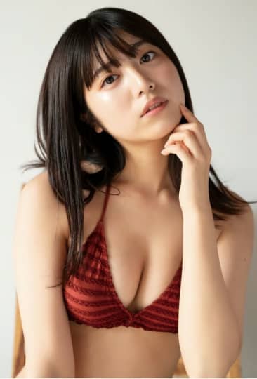 吉田莉桜 おっぱい