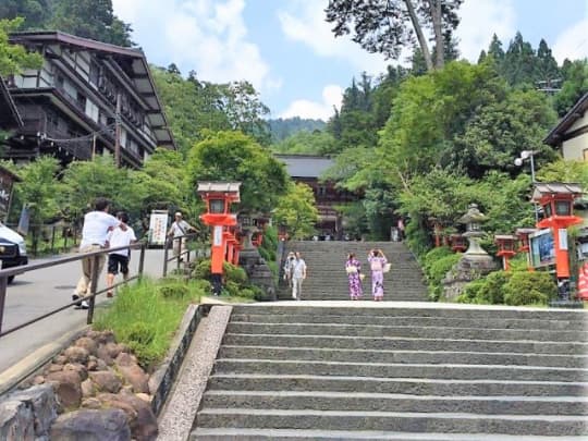 鞍馬寺前