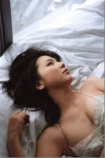 真野恵里菜 おっぱい