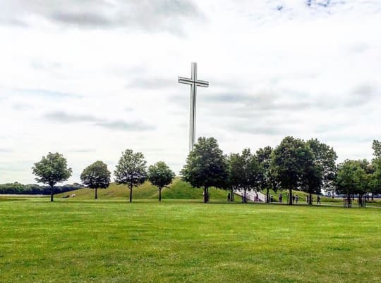 ダブリン『フェニックスパーク』のシンボル「Papal Cross」