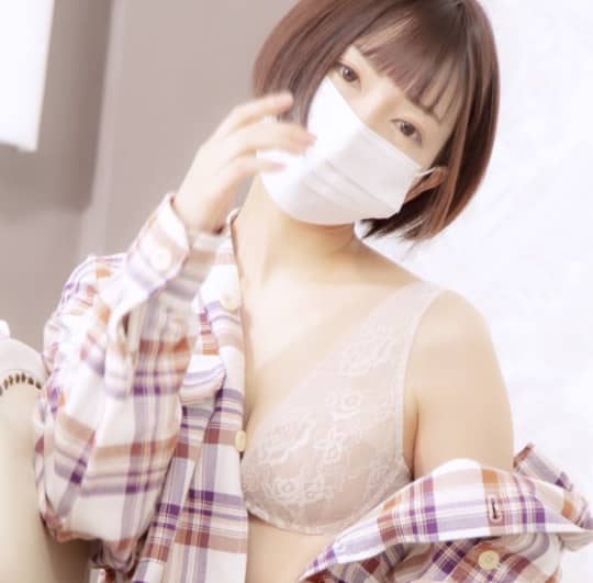丸の内OLレイナ