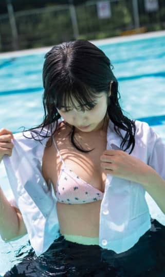 吉田莉桜 おっぱい