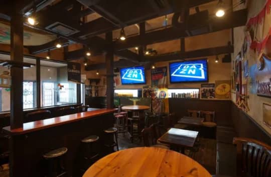 IRISH PUB KENNY's(アイリッシュパブ ケニーズ)