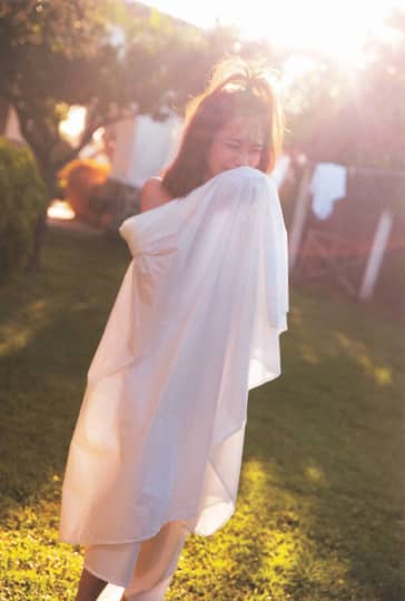 秋元真夏 おっぱい