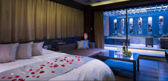 ホテルニューヨーク・HP