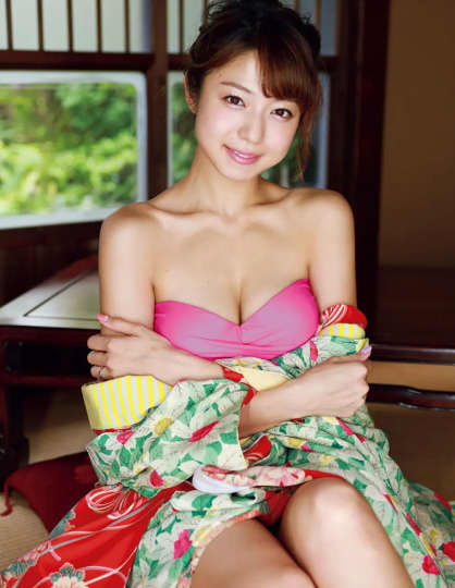  中村静香 おっぱい